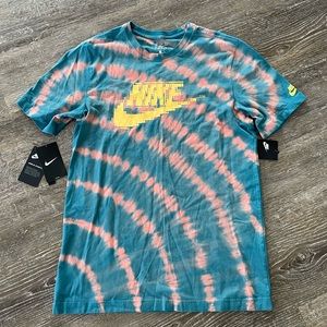 New with tags tie dye Nike shirt